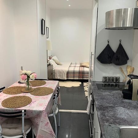 Charmant Appartement - Paris 18 Экстерьер фото