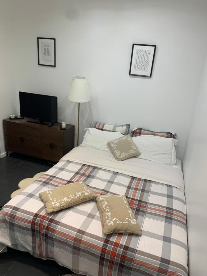 Charmant Appartement - Paris 18 Экстерьер фото